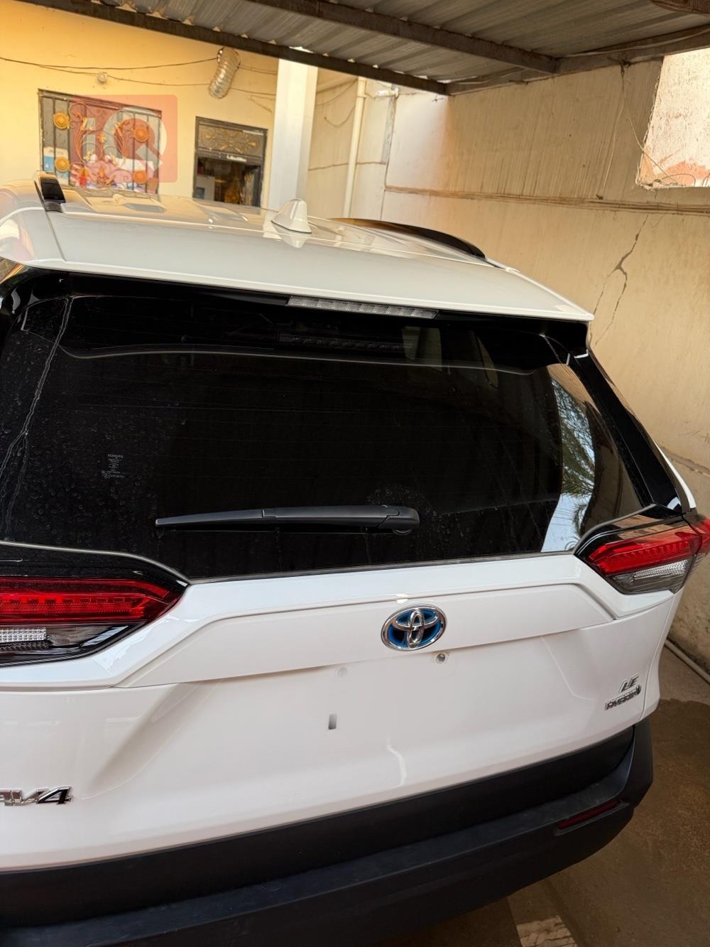 تۆیۆتا ڕاڤ 4